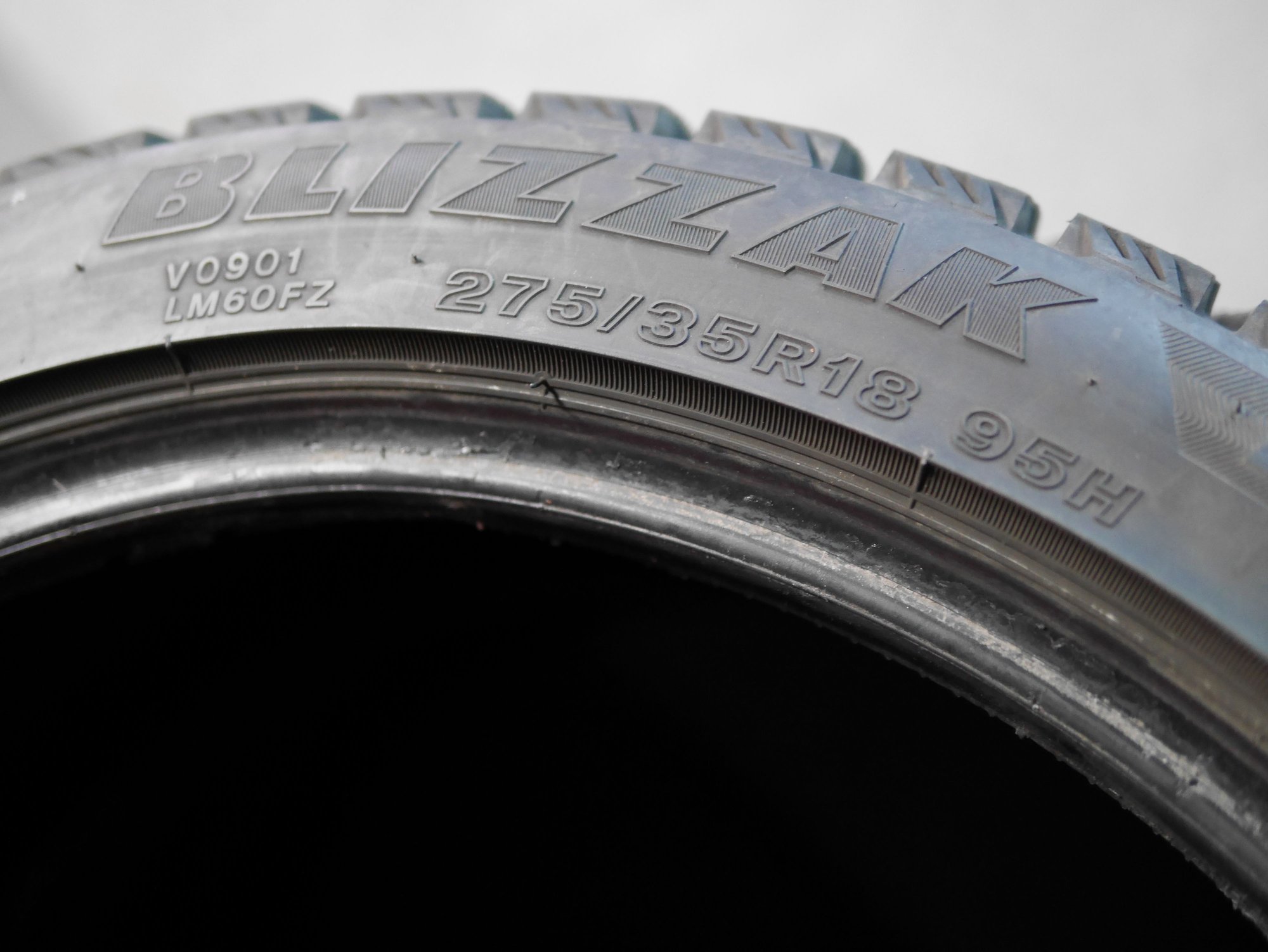 Wheels and Tires/Axles - Bridgestone Blizzak LM60 Snow Tires Staggered set for W210 E55 AMG - Used - 1999 to 2001 Mercedes-Benz E55 AMG - Pelham, NY 10461, United States