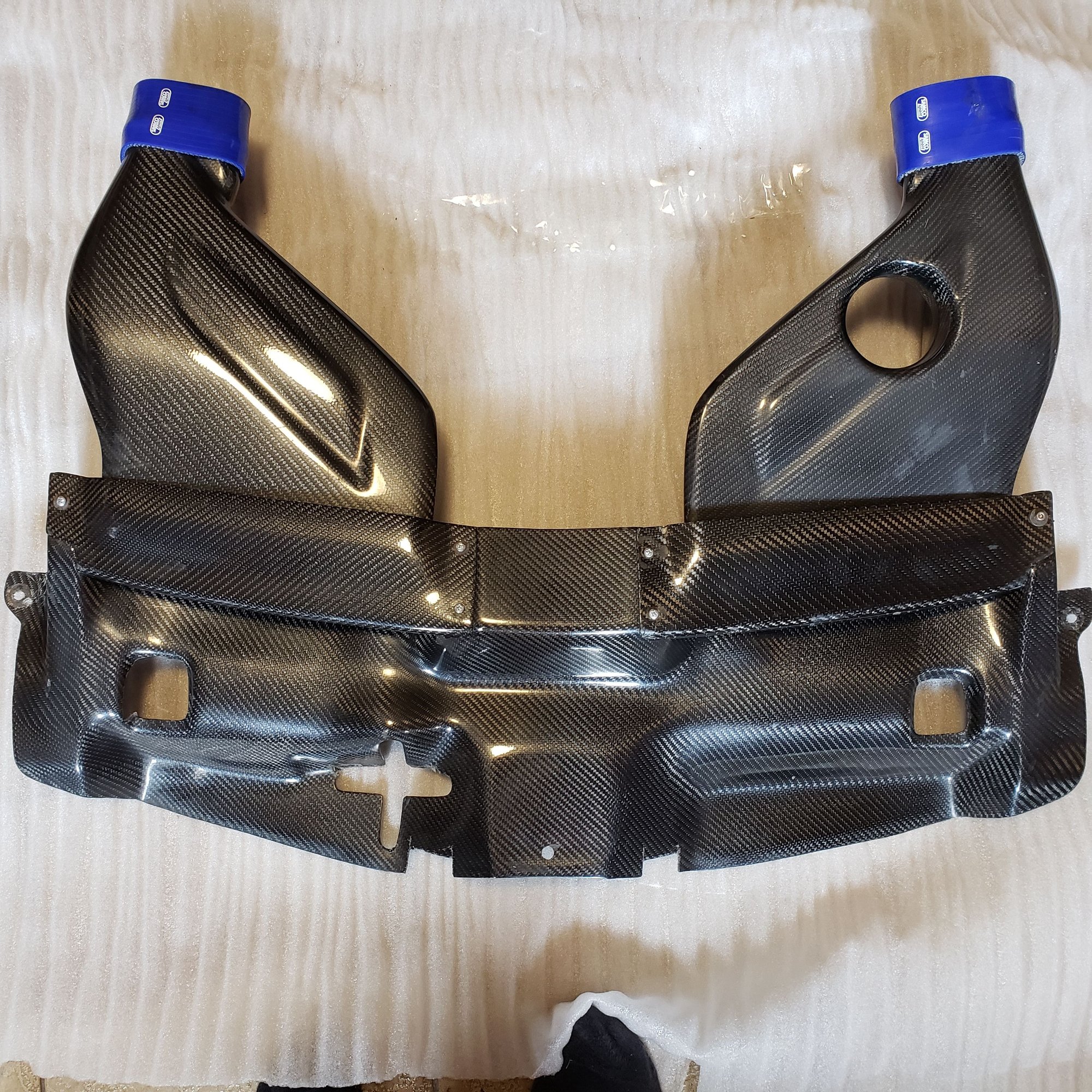 Engine - Intake/Fuel - w204 c63 ram air CF intake - Used - 2008 to 2013 Mercedes-Benz C63 AMG - Staten Island, NY 10306, United States