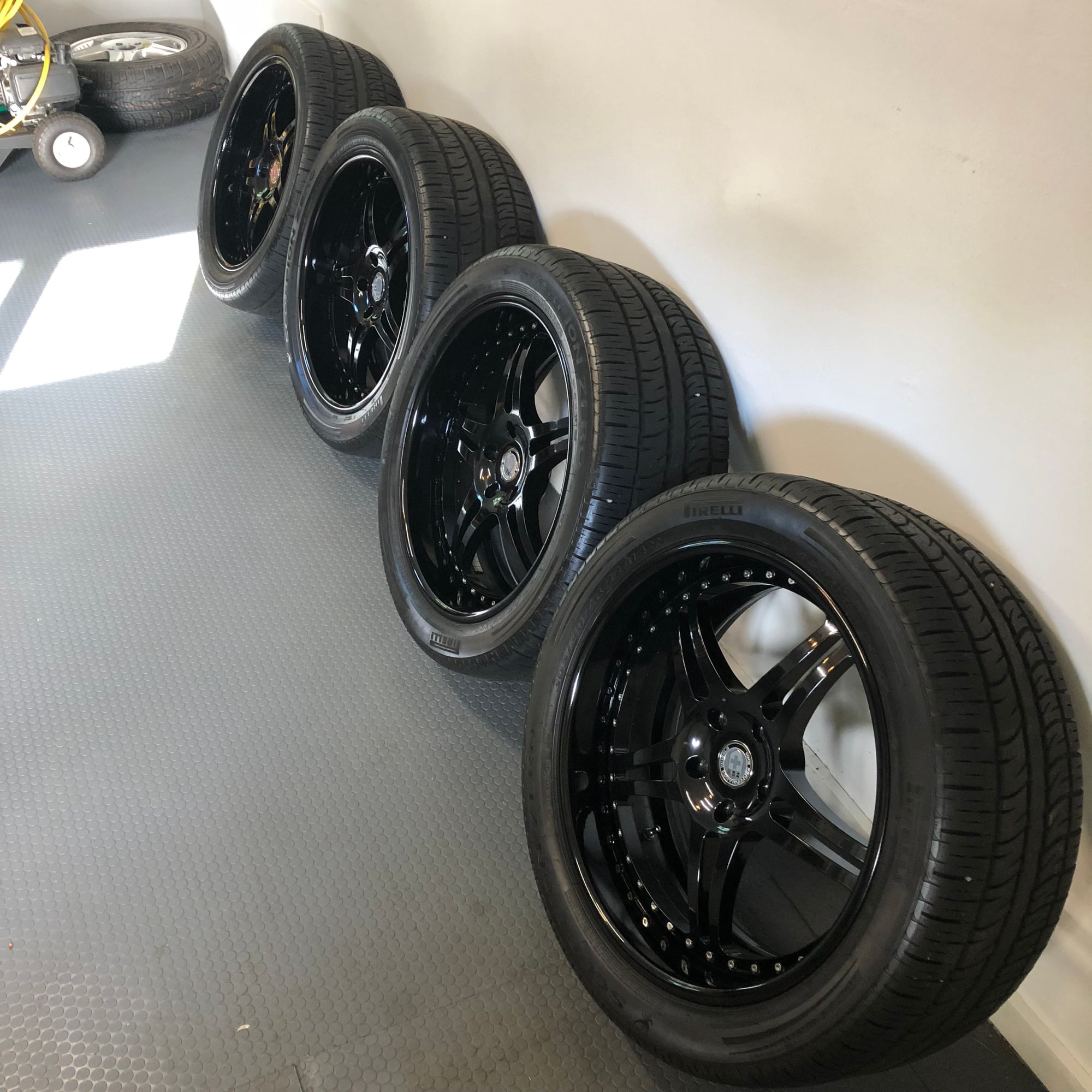 Wheels and Tires/Axles - HRE 547r 22 inch 3 piece with new Pirellis - Used - 2003 to 2019 Mercedes-Benz G55 AMG - Longmeadow, MA 01106, United States