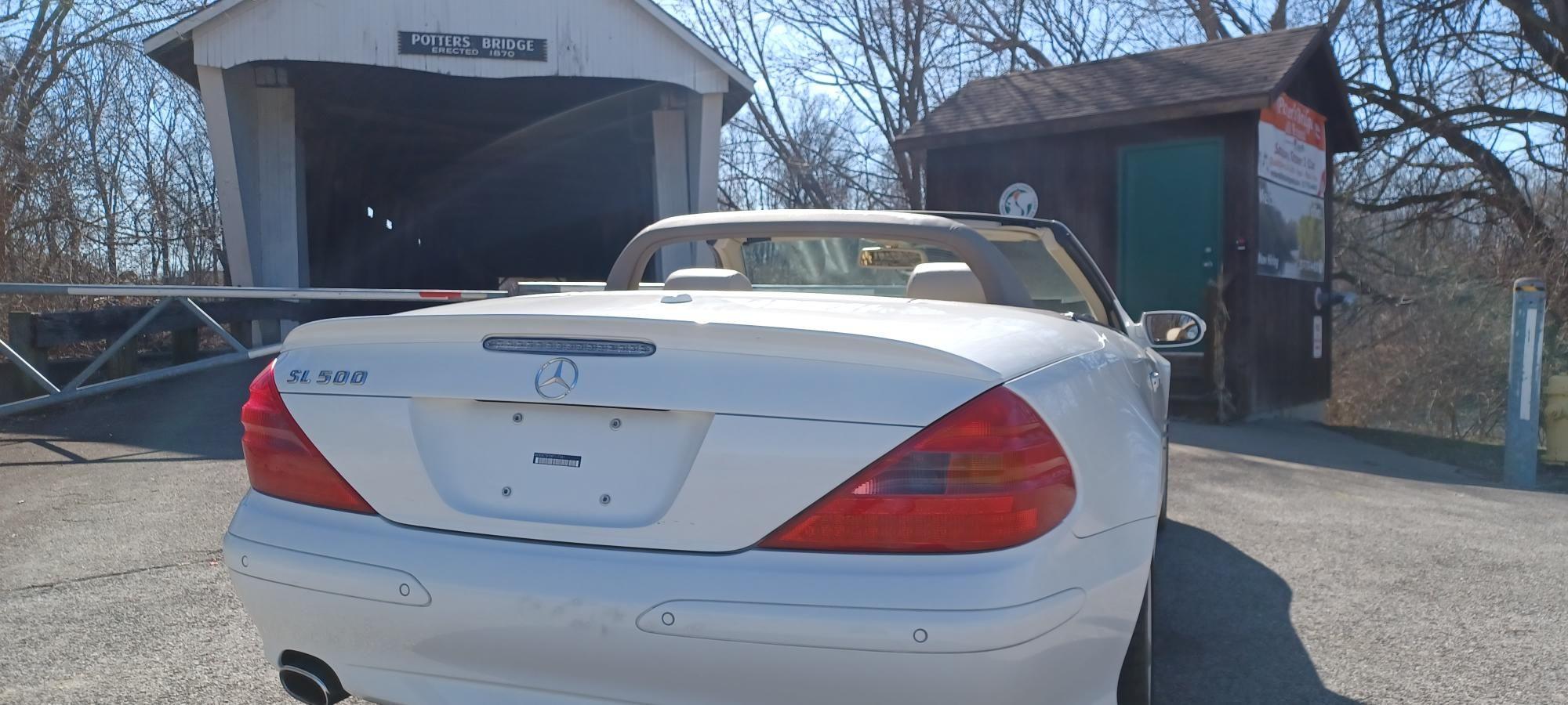 2006 Mercedes-Benz SL500 - 2006 Mercedes-Benz SL500 for sale - $9995 - Used - VIN WDBSK75F56F117361 - 112,000 Miles - 8 cyl - 2WD - Automatic - Convertible - White - Noblesville, IN 46062, United States