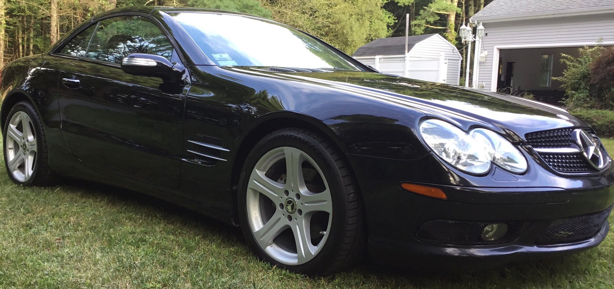 2006 Mercedes-Benz SL500 - 2006 Mercedes Benz SL500 in great condition - Used - VIN WDBSK75F16F109354 - 173,000 Miles - 8 cyl - 2WD - Automatic - Convertible - Black - Dartmouth, MA 02747, United States