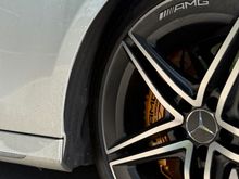 Outside tire rubs rear inner fender