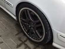 19" AMG IV's on a W210 E55 AMG, fitted with a R14/M12 x 1.5mm thread x 26mm shank x 17mm hex lug bolt.