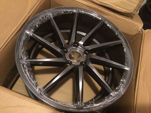 Anthracite Vossen 19” CVT wheel in box.