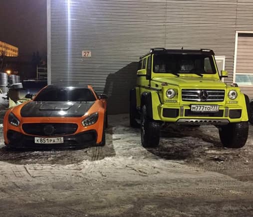 Astonishing duo. Mercedes-Benz G500 AMG 4X4² and Mansory GTS spotted in Moscow, Russia.
