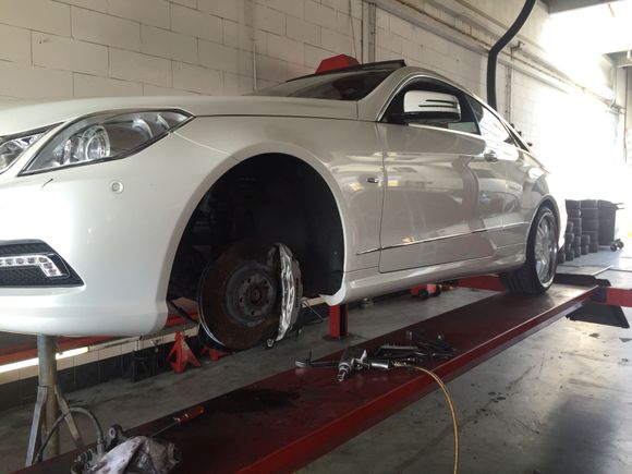 Can somebody please help this newbie who's trying to mod this baby. After putting in the abs sensor he reads problem esp, abs,tyre pressure rotation 1 front wheel not good then runs into emergency mode. Hooked up the laptop while driving to see the rotation of the 4 wheels but it was no problem. When u pull out the front right side abs sensor then reads only esp abs and tyre pressure. No emergency mode and power steering is also back then.