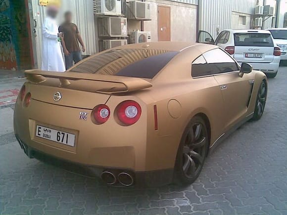 Nissan GT R Matte Gold76