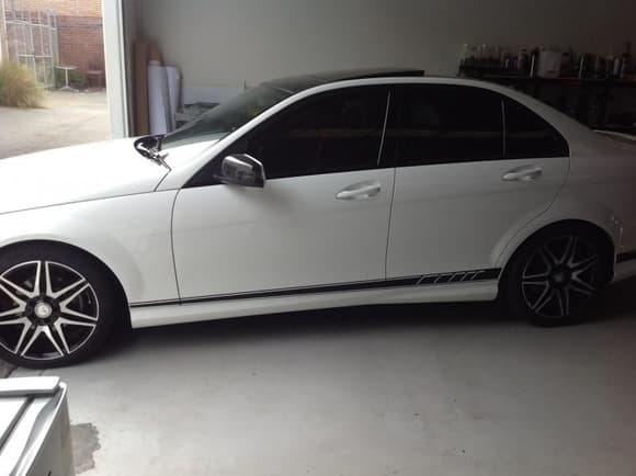 AMG 507 Side Graphics applied
