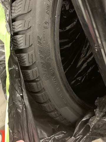 Wheels and Tires/Axles - Pirelli Winter Tires set of 4 245/40/20 used for last winter season only - Used - Queens, NY 11368, United States