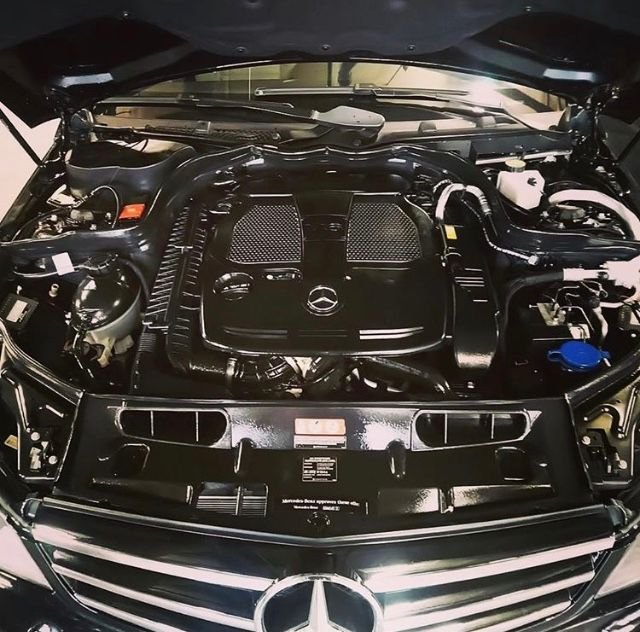 2014 Mercedes-Benz C300 - 2014 C300 4Matic Sport Sedan Black on Gray - Used - VIN WDDGF8AB0EG247132 - 6 cyl - AWD - Automatic - Sedan - Black - Tucson, AZ 85750, United States
