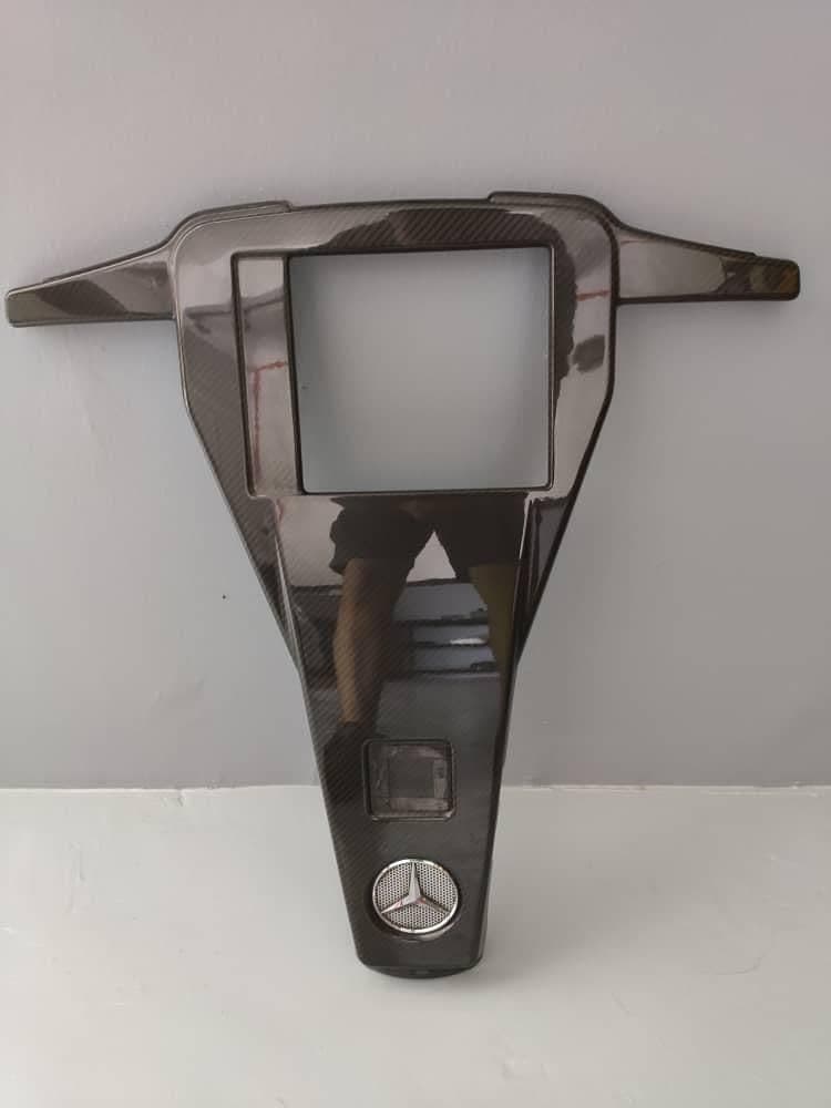 Miscellaneous - AMG Carbon Fibre Engine Cover - Used - 2012 to 2019 Mercedes-Benz All Models - Malaysia