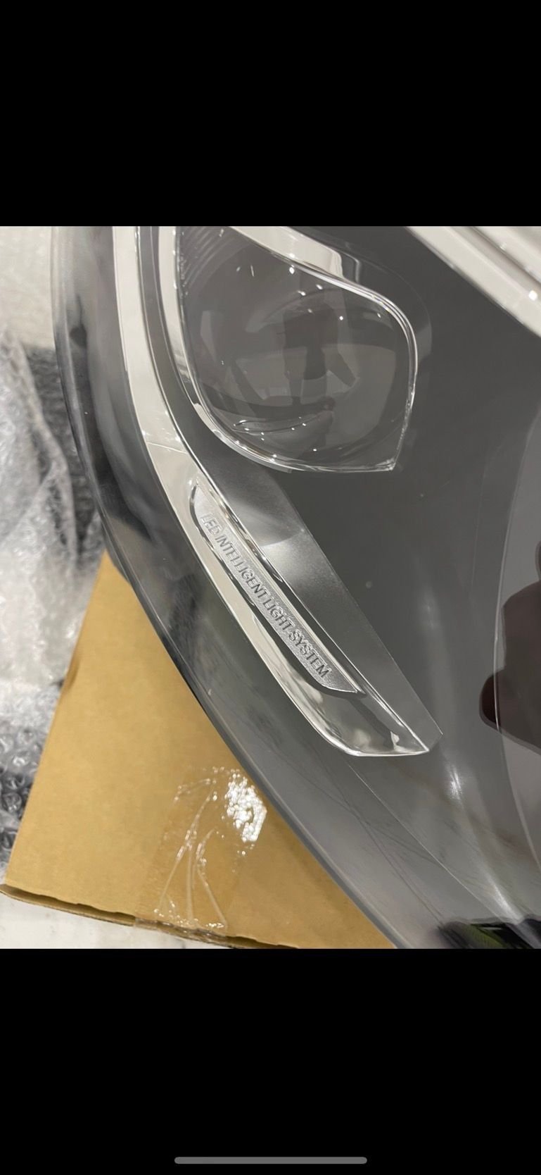 Lights - Glc first generation 2 bulb headlights - New - 2016 to 2019 Mercedes-Benz GLC-Class - Dubai, United Arab Emirates