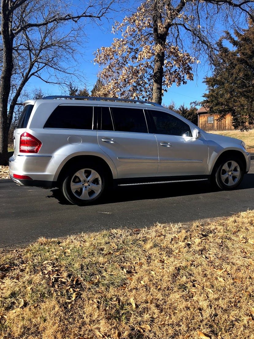 2012 Mercedes-Benz GL450 - 2012 GL 450 for sale - Used - VIN 4JGBF7BE4CA765280 - 90,237 Miles - 8 cyl - AWD - Automatic - SUV - Silver - Lenexa, KS 66220, United States
