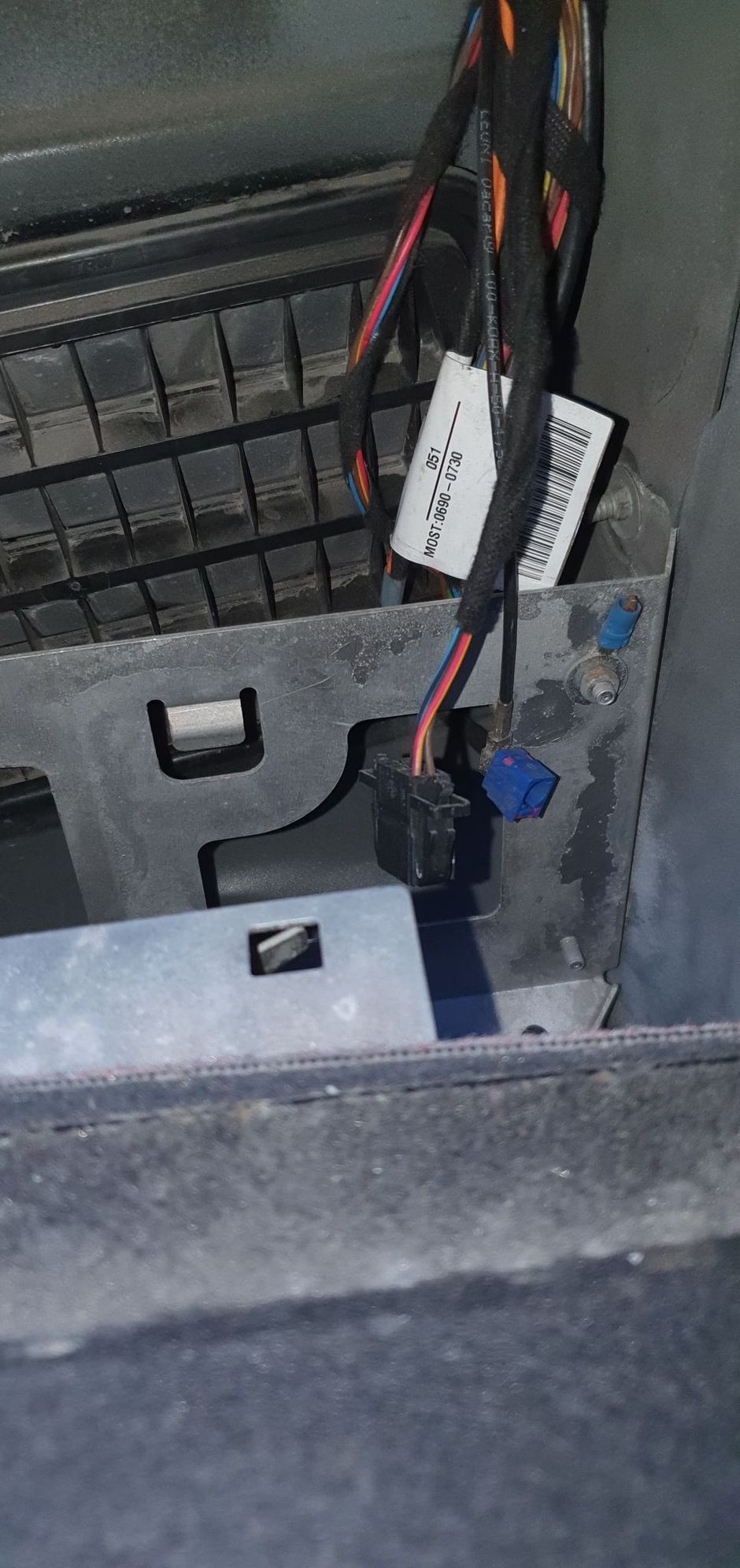 S320 head unit won't turn on missing amplifier issue Forums