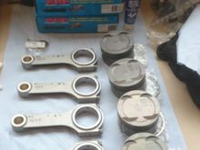 I mixed & matched the ebay rods, Supertech pistons and Wiseco rings gor a maximum overall weight difference of 0.5 g