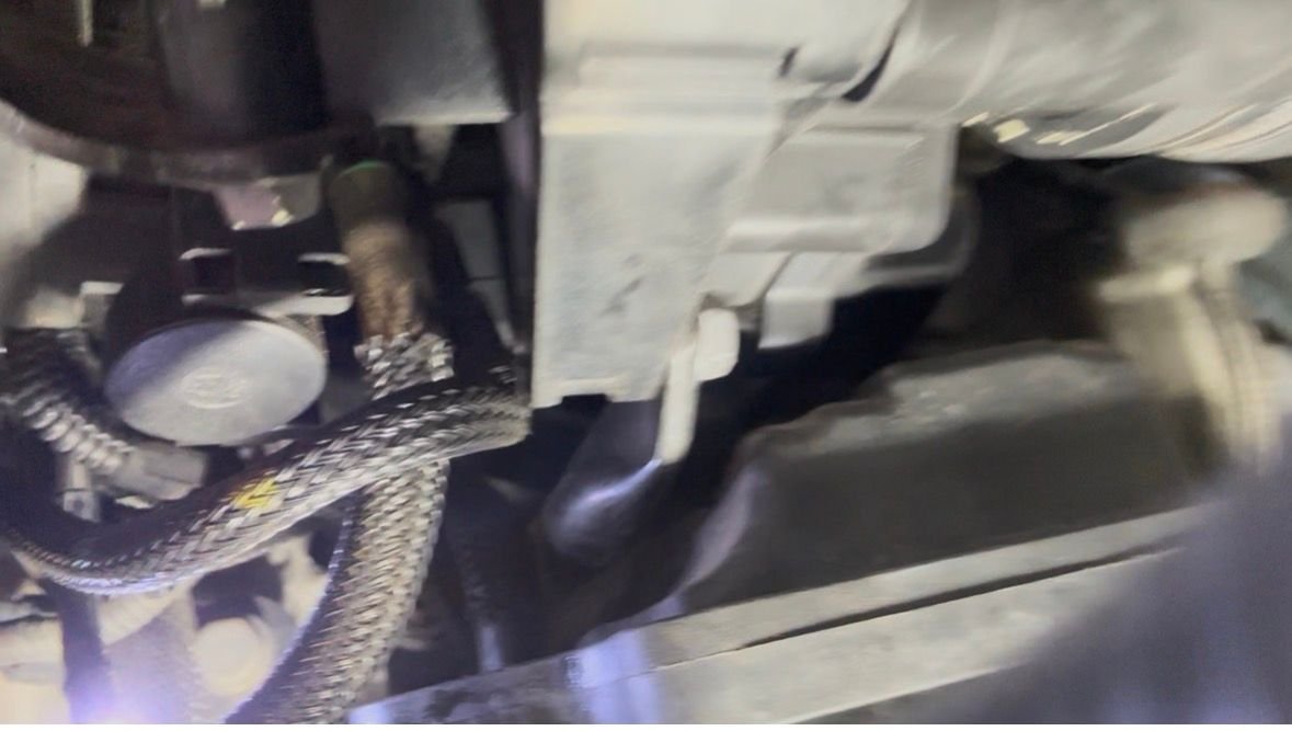 Some pics from under manifold 