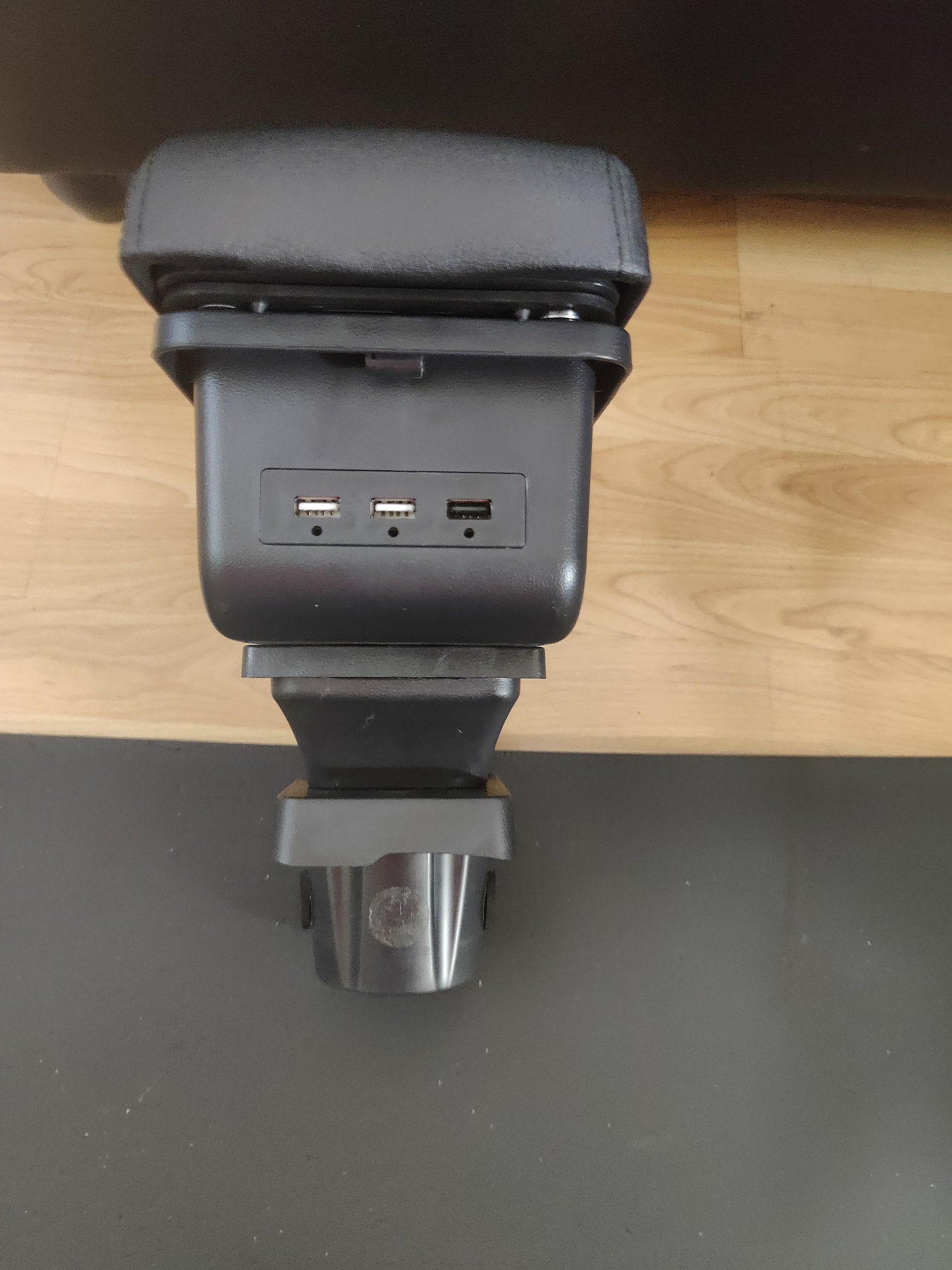 Interior/Upholstery - Armrests, armrests, armrests! - Used - All Years  All Models - Centrali, CA 93230, United States