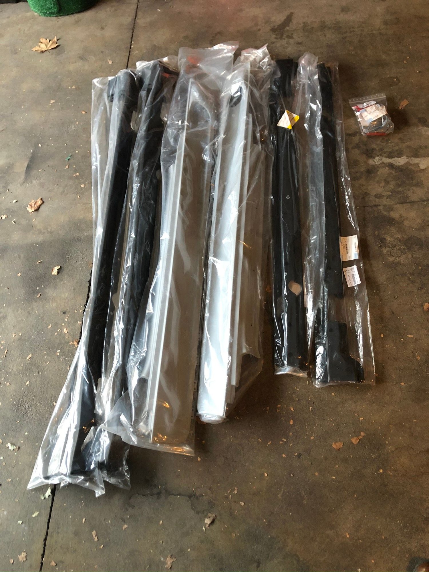 Exterior Body Parts - Jcw aero Side skirts - New - 2011 to 2016 Mini R56: "Mk II" Mini Hatch/Hardtop range - Montclair, CA 91763, United States