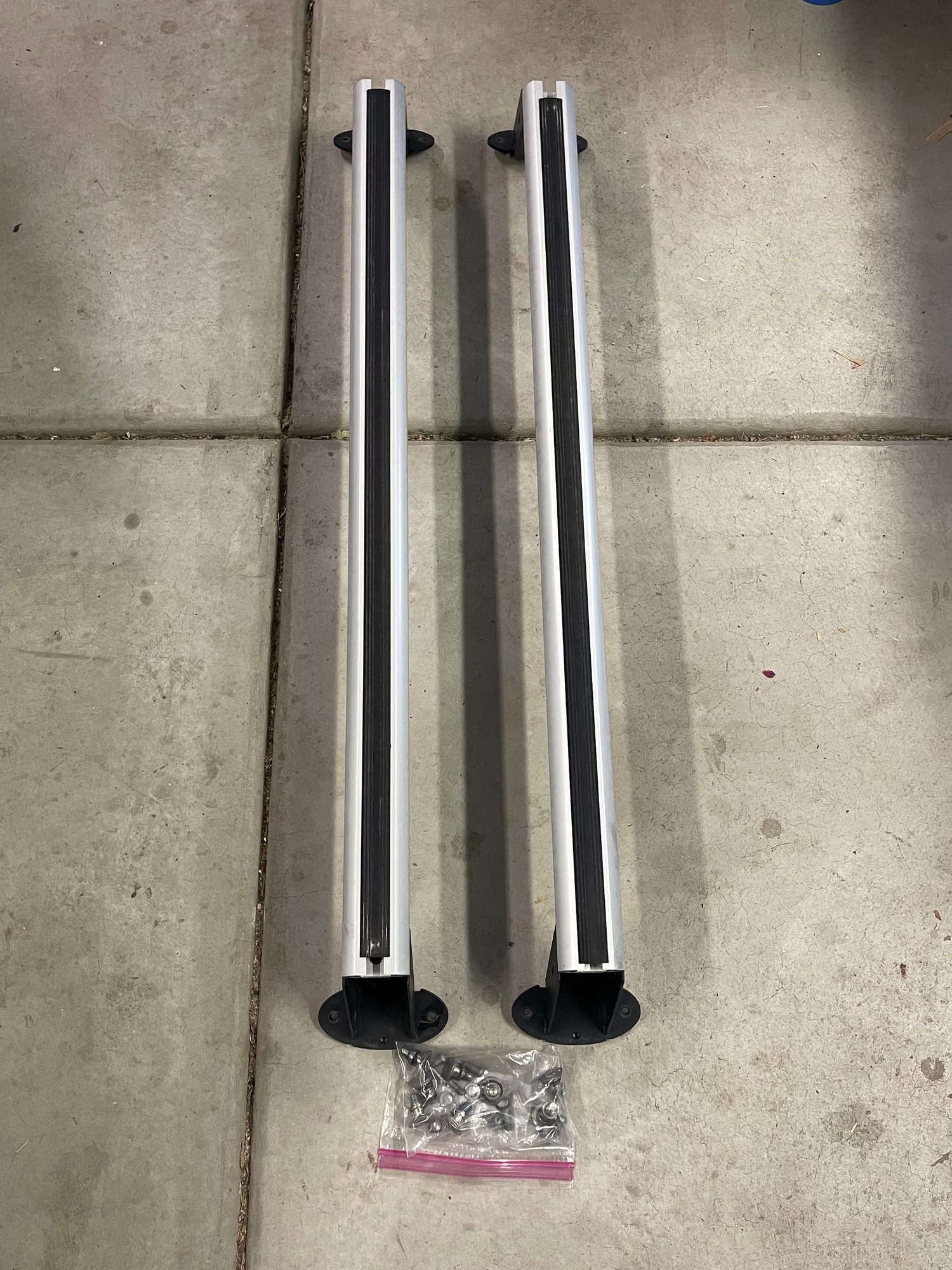 Exterior Body Parts - R50/R53 Mini OEM Roof Racks/Hardware - Used - 2002 to 2006 Mini Cooper - Clearfield, UT 84015, United States