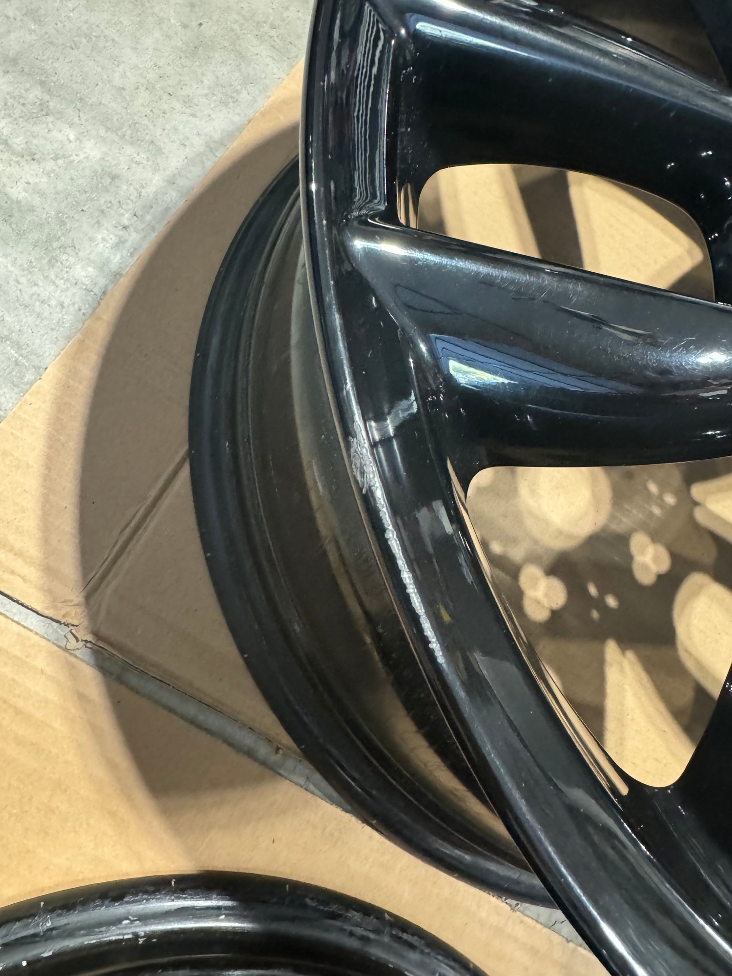 Wheels and Tires/Axles - R124 Double Spoke Wheels Black - Used - 2011 to 2016 Mini Countryman - Savannah, GA 31406, United States
