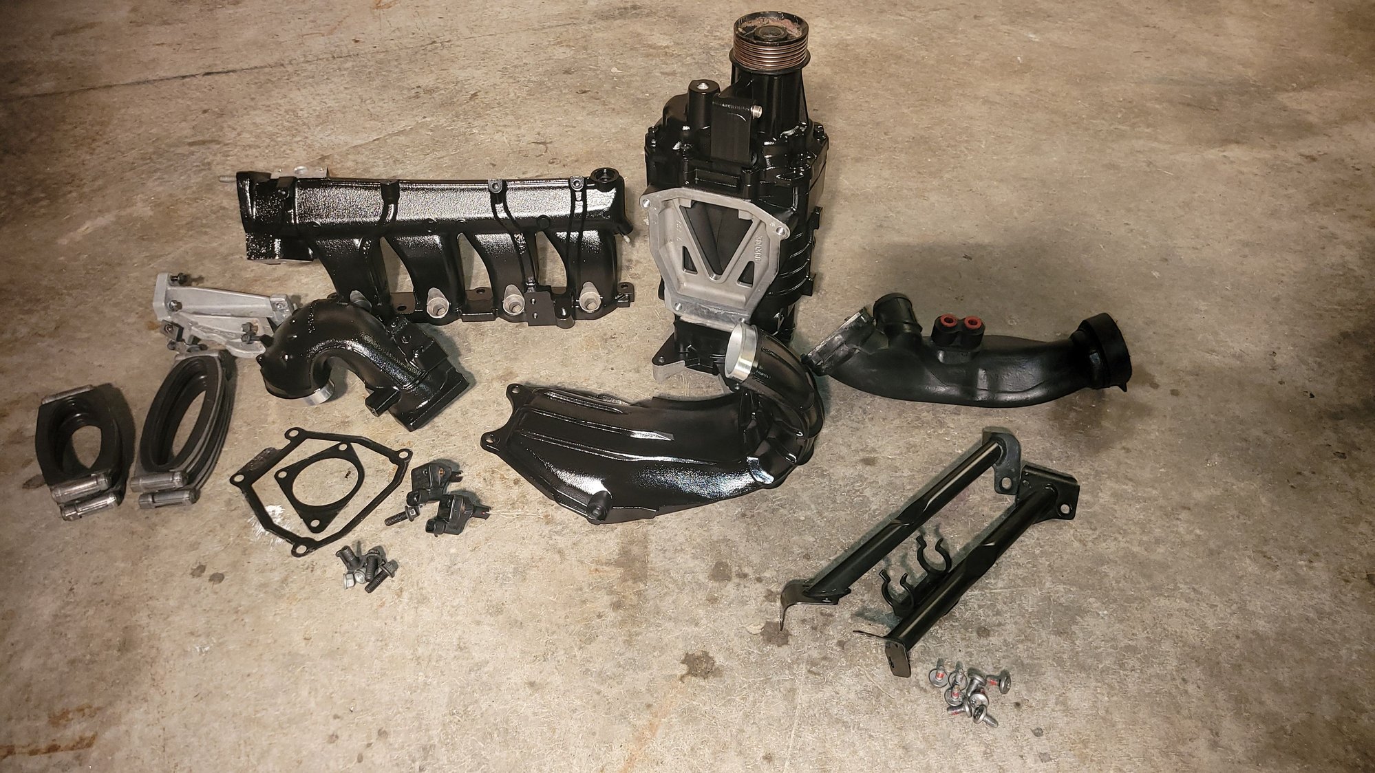 Engine - Power Adders - ALL PORTED facelift sc , intake manifold, boost tube & ic horns - New - -1 to 2025  All Models - Greenfield, WY 53221, United States