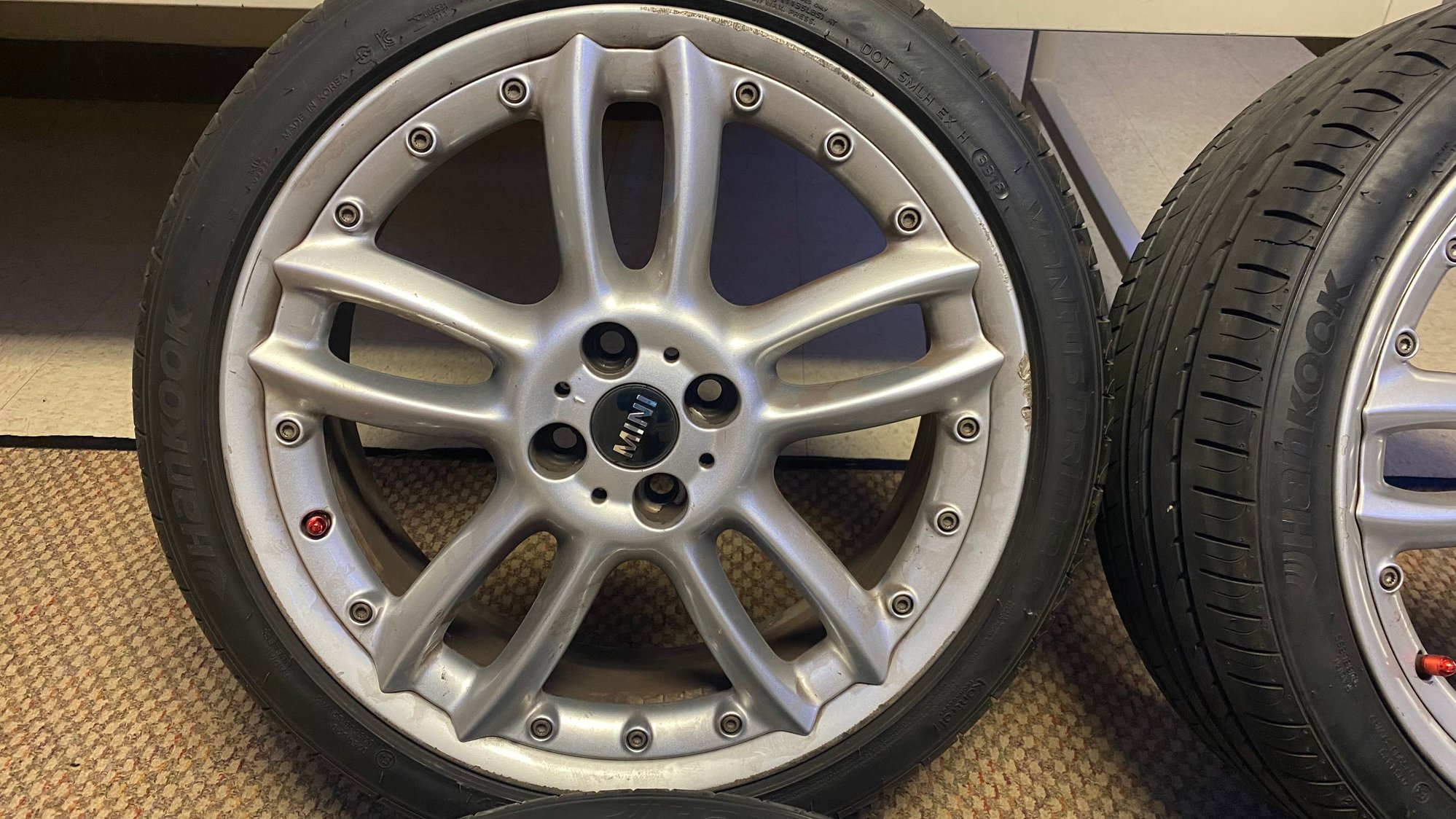 Wheels and Tires/Axles - Set of 4 OEM R109's  18x7 (wheels and tires) - Used - All Years Mini All Models - Jacksonville, NC 28546, United States