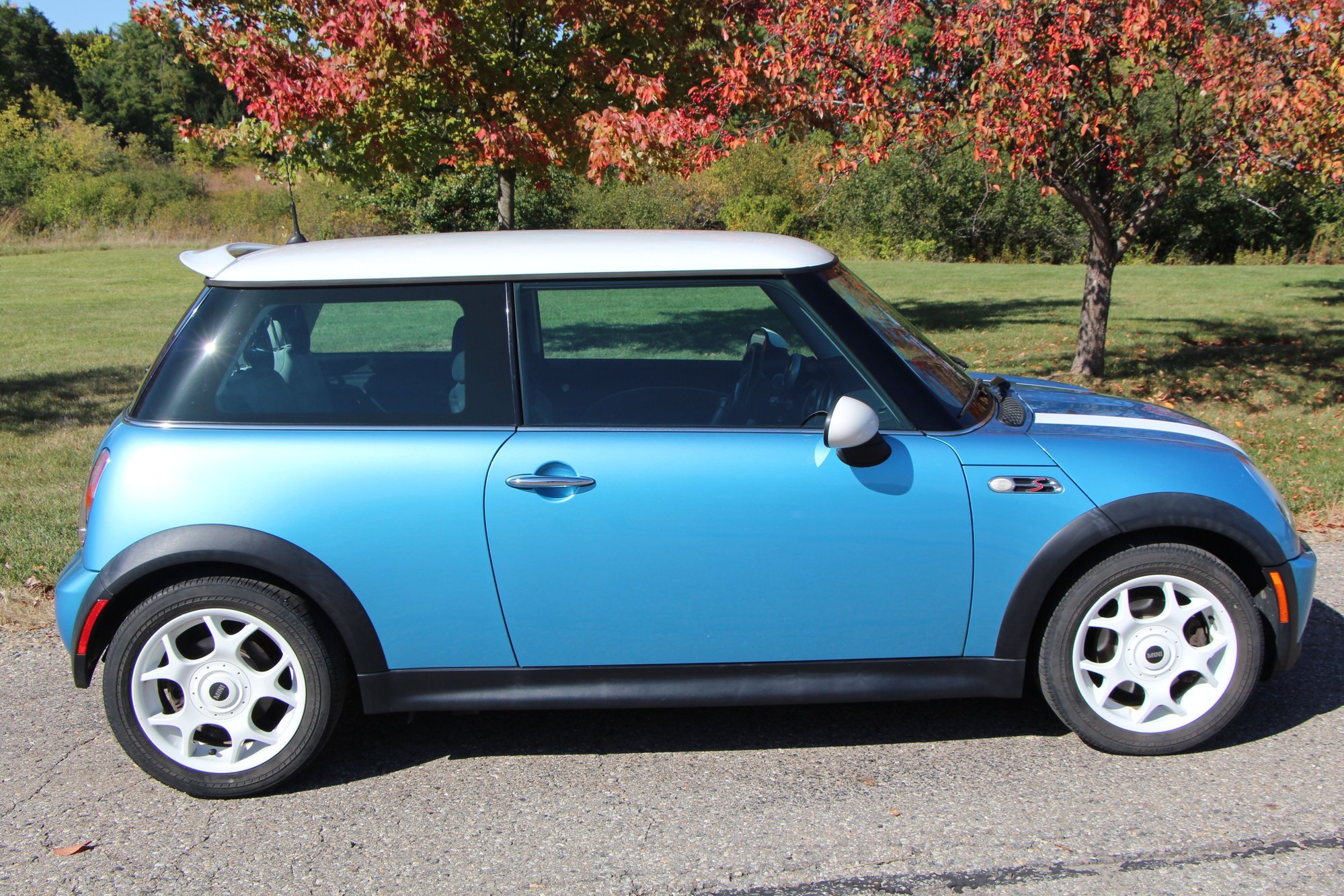 2003 Mini R53: "Mk I" Mini Cooper S - 2003 Mini Cooper S R53 6 speed manual with 129K miles incl snow tires - Used - VIN WMWRE33433TD66739 - 129,000 Miles - 4 cyl - 2WD - Manual - Coupe - Blue - Ann Arbor, MI 48103, United States