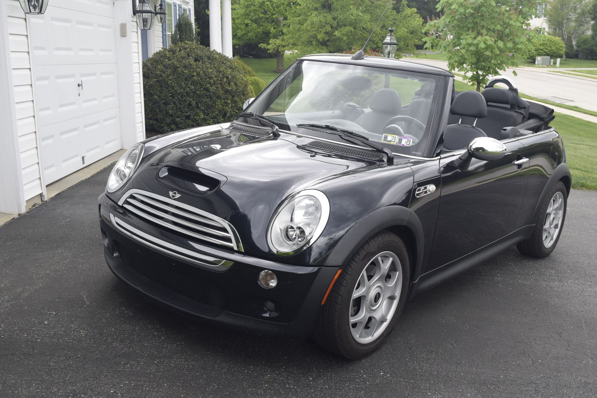 2006 Mini R52: "Mk I" Mini Convertible - 2006 R52 MINI Cooper S Manual with 23,000 miles - Used - VIN WMWRH33576TF88172 - 22,600 Miles - 4 cyl - 2WD - Manual - Convertible - Black - New Freedom, PA 17349, United States