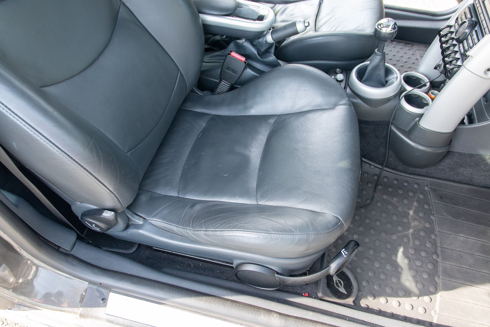 2006 Mini R53: "Mk I" Mini Cooper S - 2006 R53 Cooper S Modified - Used - VIN WMWRE33526TL16473 - 177,822 Miles - 4 cyl - 2WD - Manual - Coupe - Gray - Woodbridge, VA 22191, United States