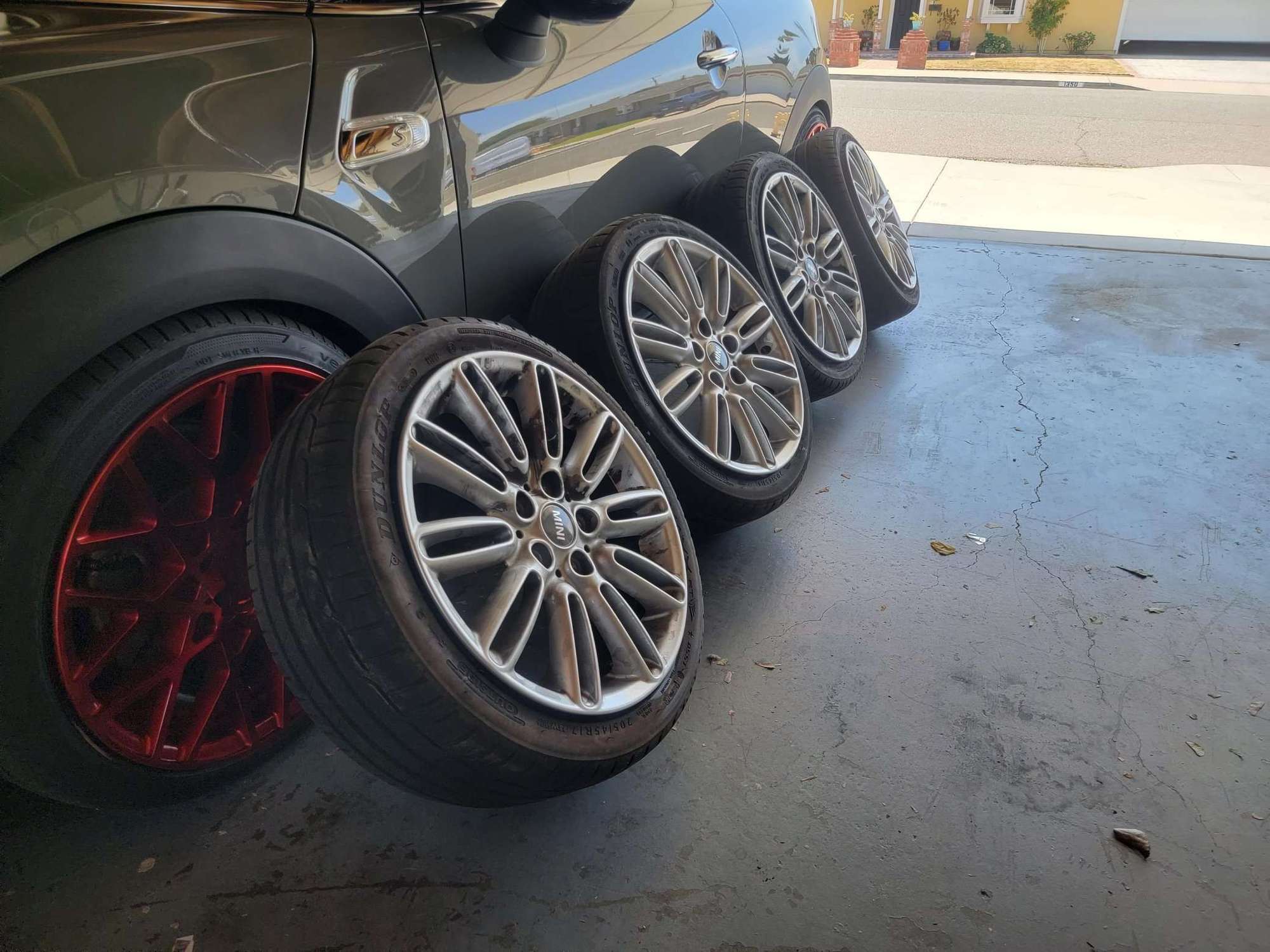 Wheels and Tires/Axles - OEM 17" Tentacle spoke Wheels w/ OEM Tires + MINI Wheel caps - Used - 2015 to 2023 Mini F56: Mini Hatch/Hardtop - Simi Valley, CA 93065, United States