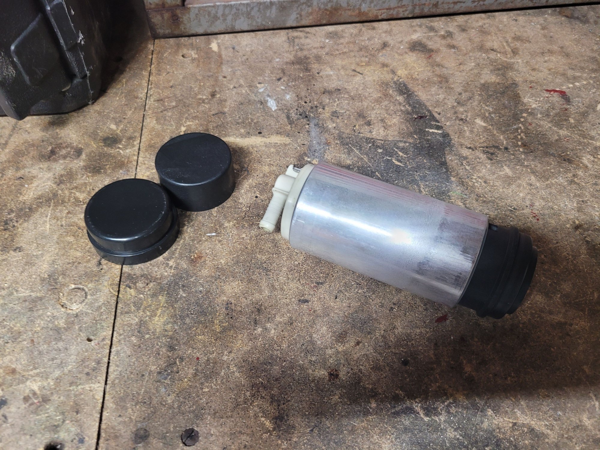 Engine - Intake/Fuel - R53 stock fuelpump - Used - 0  All Models - Oakcreek, WI 53154, United States