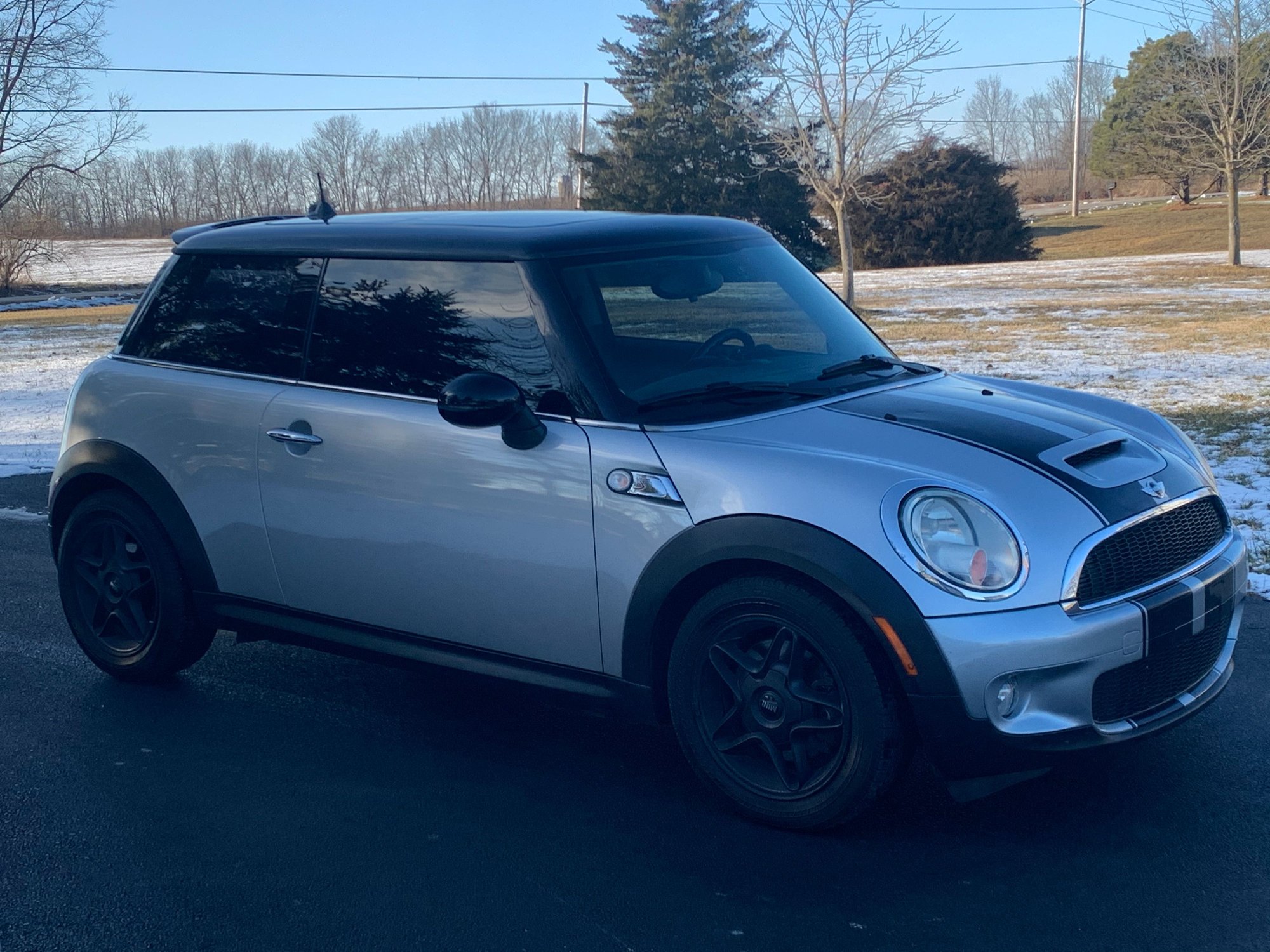 2008 Mini R56: "Mk II" Mini Hatch/Hardtop range - 2008 Mini Cooper S - Used - VIN WMWMF73528TV33328 - 92,700 Miles - 4 cyl - 2WD - Automatic - Hatchback - Silver - Cincinnati, OH 45013, United States