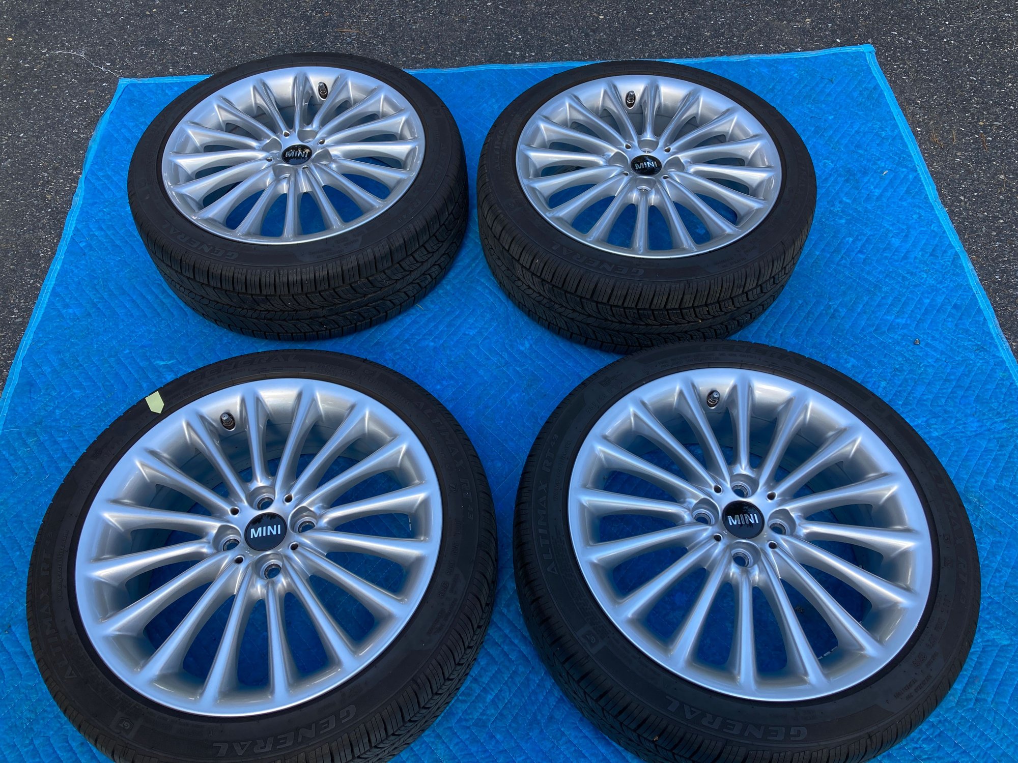 Wheels and Tires/Axles - A Real Sweet Deal on OEM Wheels and Tires! - Used - 2007 to 2014 Mini R55: "Mk II" Mini Clubman - Bolton, MA 01740, United States