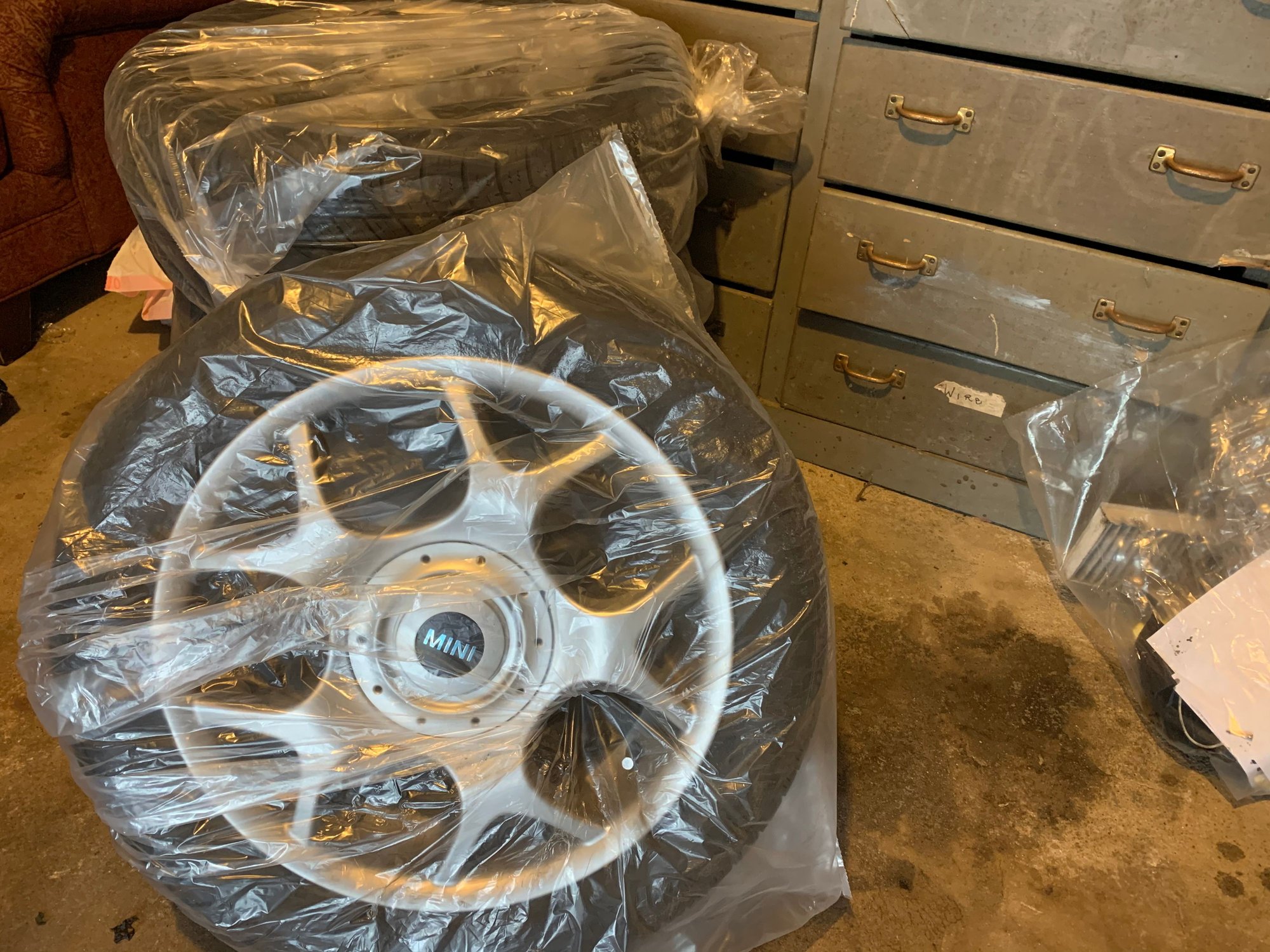 Wheels and Tires/Axles - 5 Y-Spoke Wheels for Gen 1 - Used - 2002 to 2006 Mini R53: "Mk I" Mini Cooper S - Hartsdale, NY 10530, United States