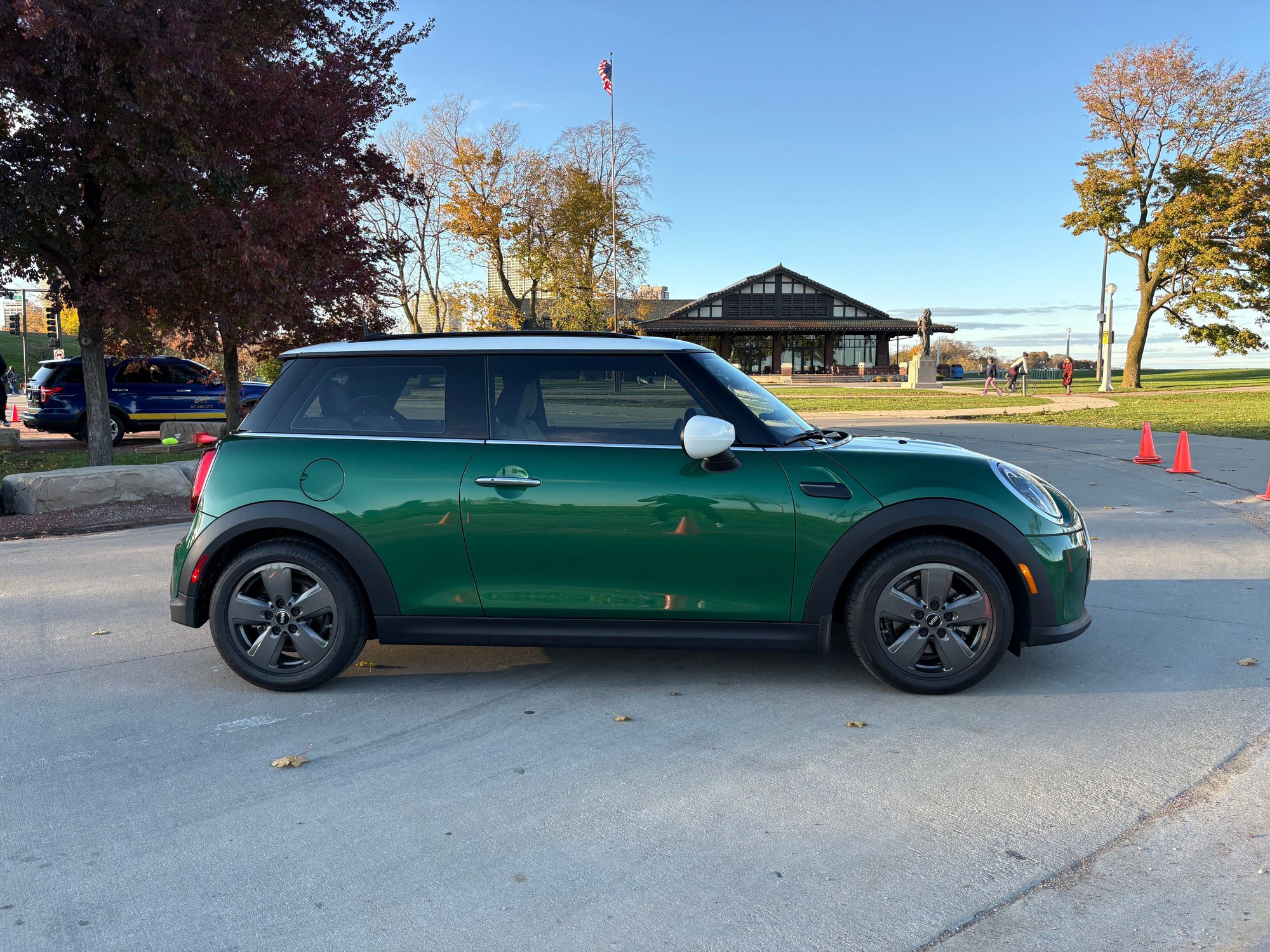 2024 Mini F56: Mini Hatch/Hardtop - 2024 Mini Cooper Hardtop 3-door 6spd - Green on Tan with Low Miles! - Used - VIN WMW33DH08R2U53099 - 12,900 Miles - 3 cyl - 2WD - Manual - Hatchback - Other - Madison, WI 53705, United States