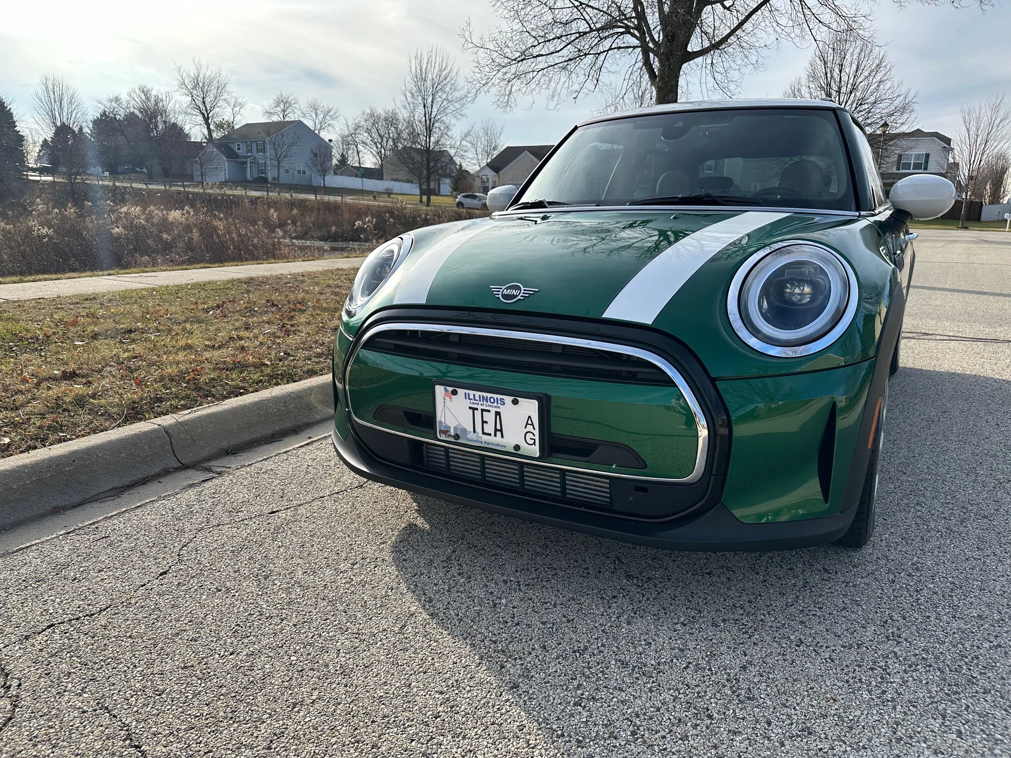 2024 Mini F56: Mini Hatch/Hardtop - 2024 Mini Cooper Hardtop 3-door 6spd - Green on Tan with Low Miles! - Used - VIN WMW33DH08R2U53099 - 12,900 Miles - 3 cyl - 2WD - Manual - Hatchback - Other - Madison, WI 53705, United States