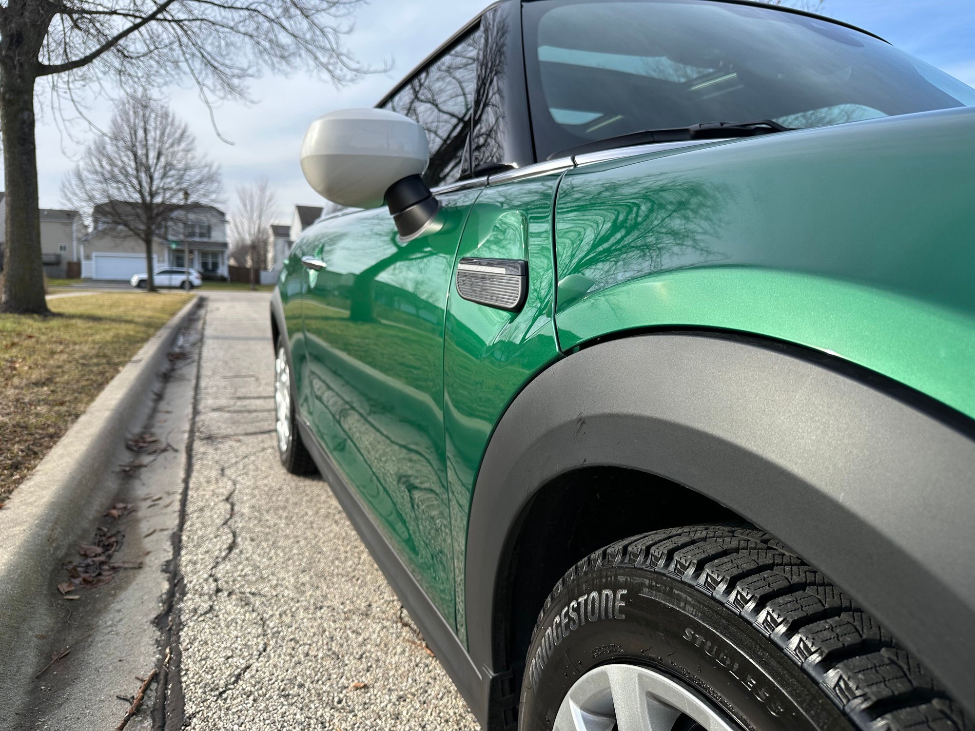 2024 Mini F56: Mini Hatch/Hardtop - 2024 Mini Cooper Hardtop 3-door 6spd - Green on Tan with Low Miles! - Used - VIN WMW33DH08R2U53099 - 12,900 Miles - 3 cyl - 2WD - Manual - Hatchback - Other - Madison, WI 53705, United States