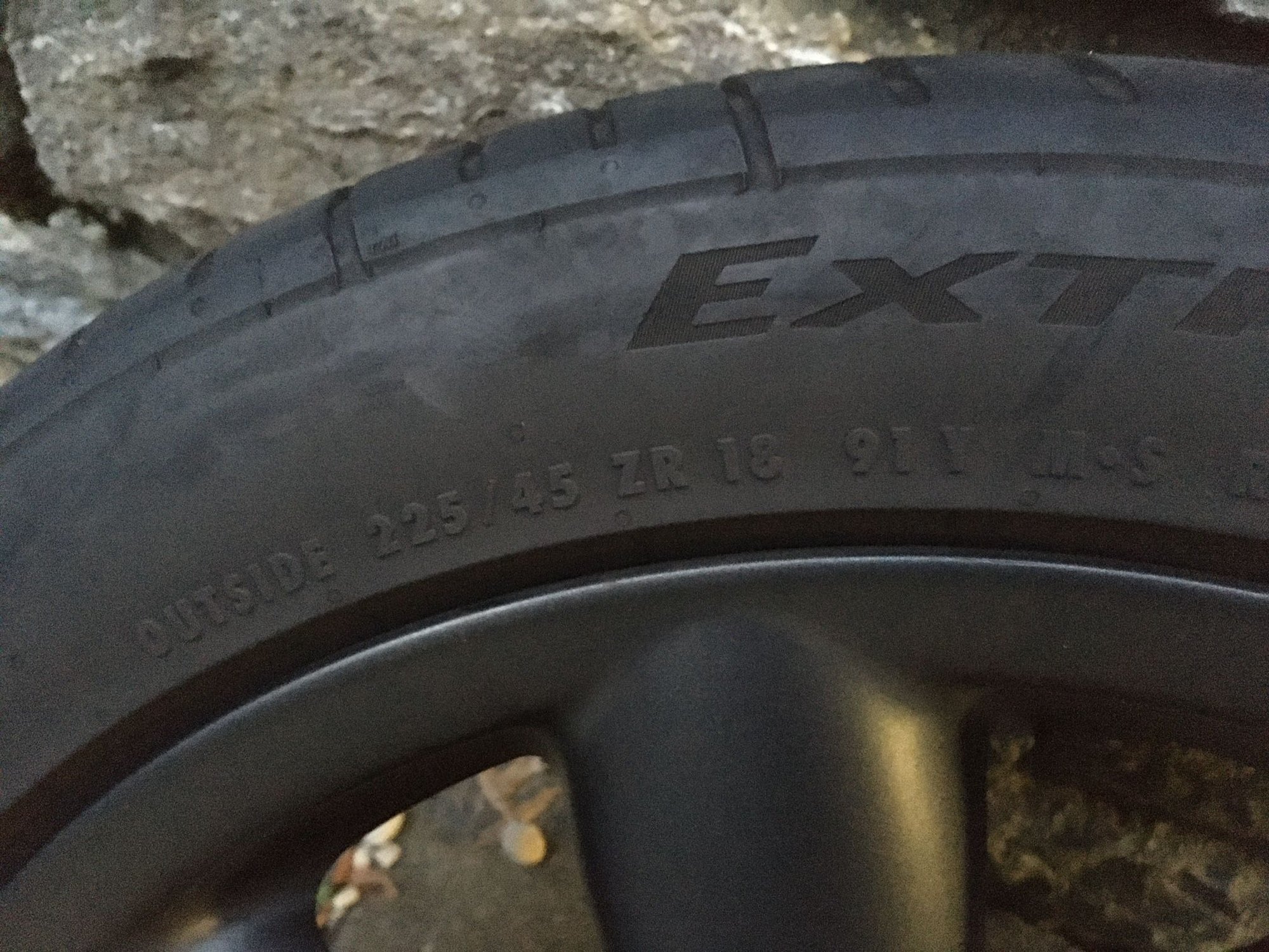 Wheels and Tires/Axles - 18" OEM wheels with Continental Extreme Contact DWS 06 tires - Used - 2011 to 2016 Mini Cooper Countryman - Cincinnati, OH 45243, United States