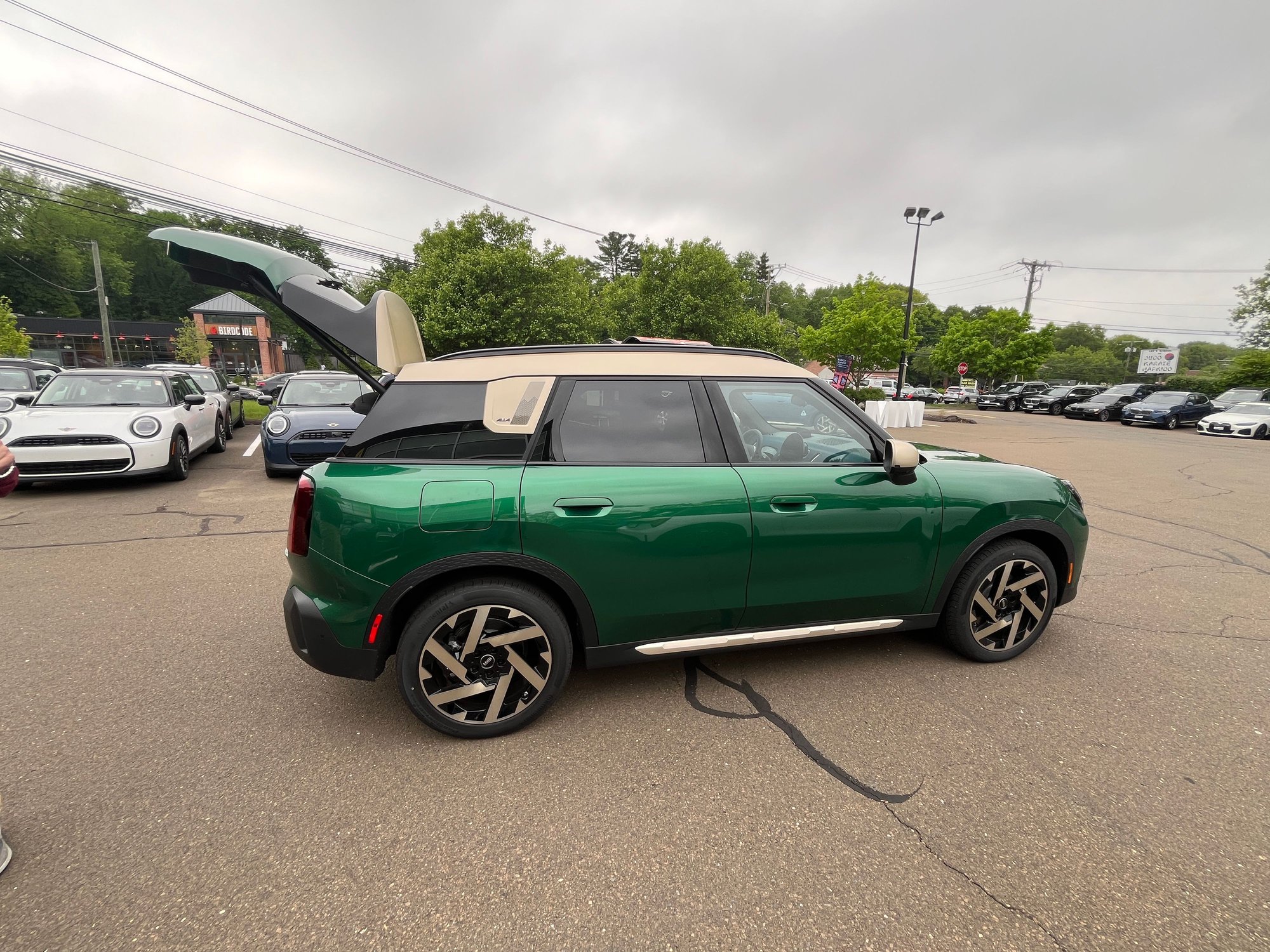 To call it British Racing Green is something of an insult. However, my R56 wasn't true to the color either