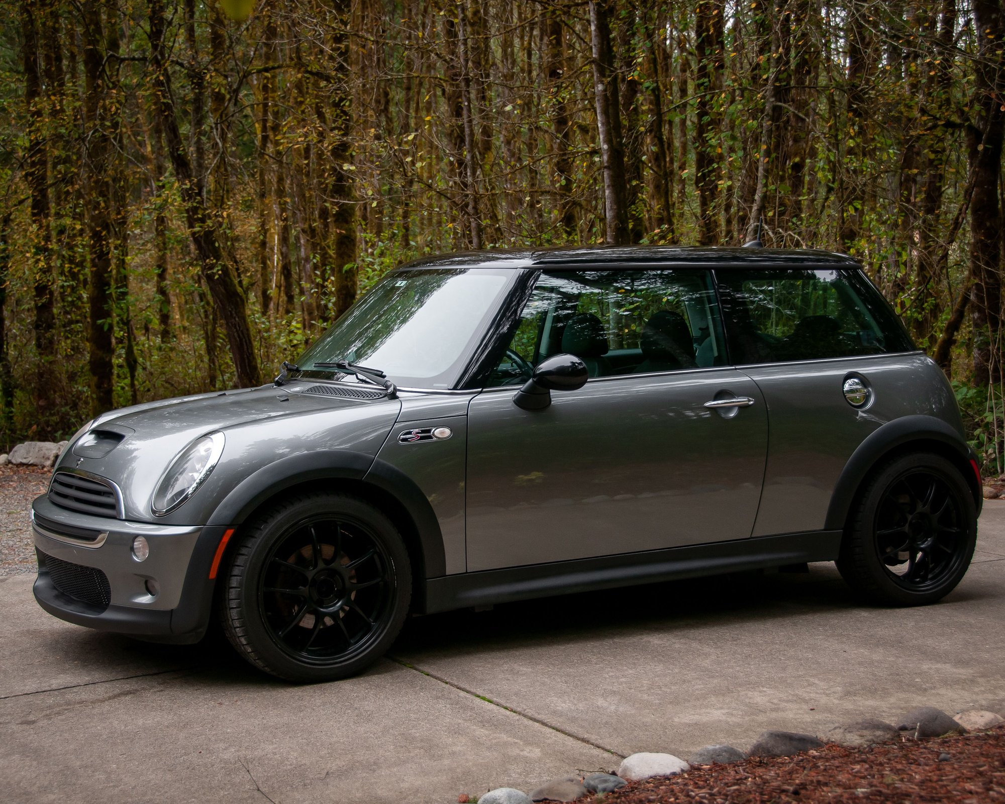 2005 Mini Cooper - 2005 MINI Cooper S 6spd hatch WA State - Used - VIN WMWRE33565TL13008 - 145,000 Miles - 4 cyl - 2WD - Manual - Hatchback - Gray - Port Orchard, WA 98367, United States