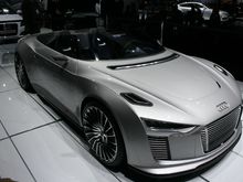 Audi e tron Spyder front