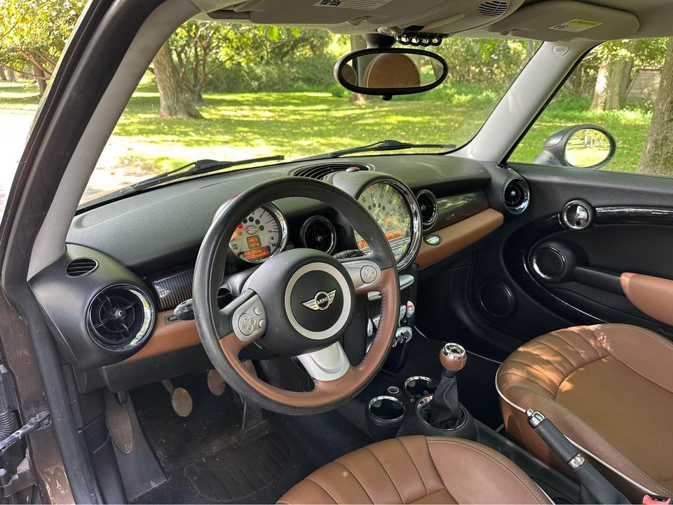 2010 Mini Cooper - 2010 MINI Cooper "Mayfair" 117k Miles 6-Speed Manual - Used - VIN WMWMF3C50ATU79297 - 117,000 Miles - 4 cyl - 2WD - Manual - Hatchback - Brown - Baltimore, MD 21093, United States