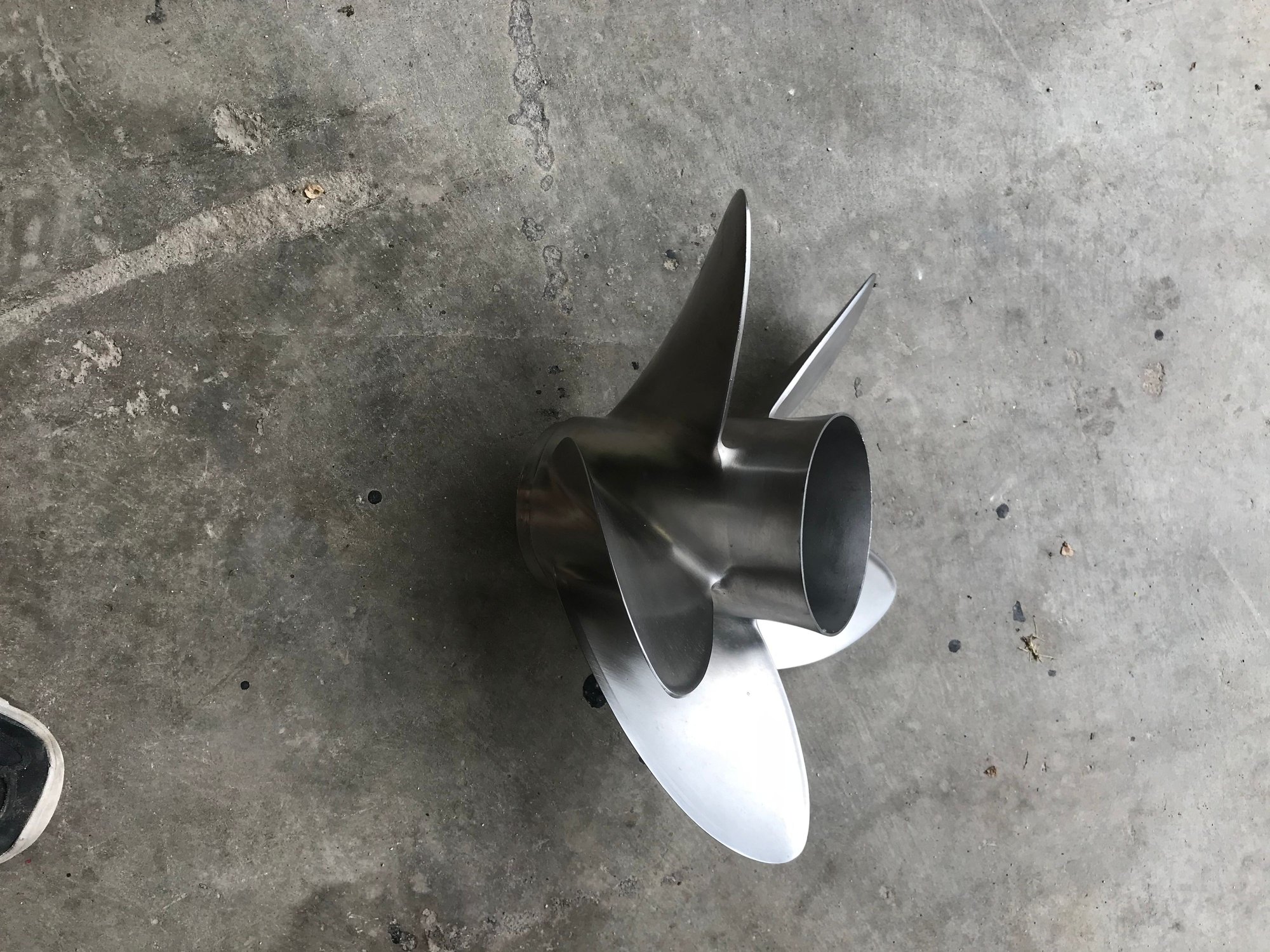 RH 5 blade Cutting edge lab finished satin 25p prop