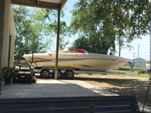 Sits on triple axle aluminum trailer 