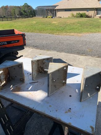 Motor mounts