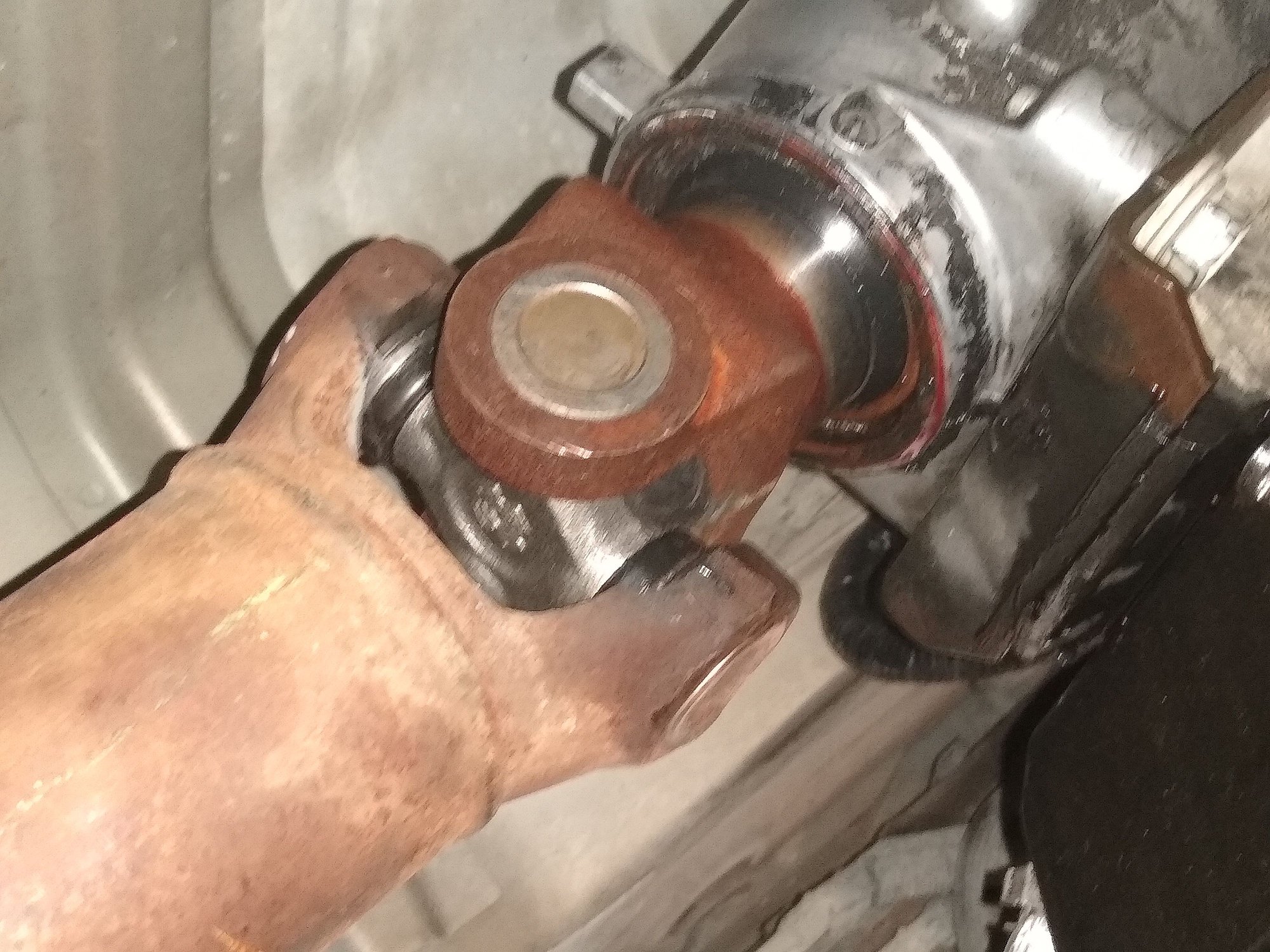 4L80e Slip Yoke Sleeve Question Forums