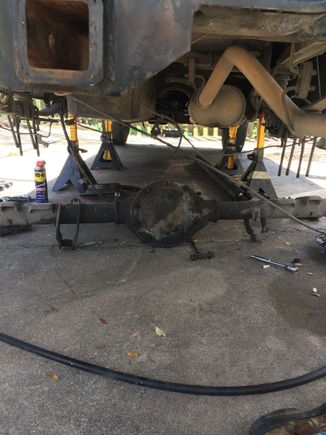 10 bolt finally out. Took off work and made time to do it.