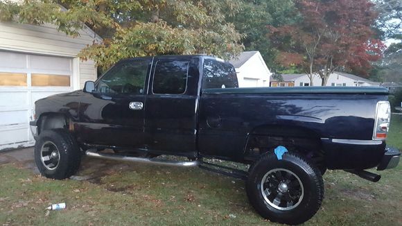 There is a spot on the driver side door, fender and (i am sure) the cab side that need to have the paint touched up, mostly due to someone not having a clue about bodywork...