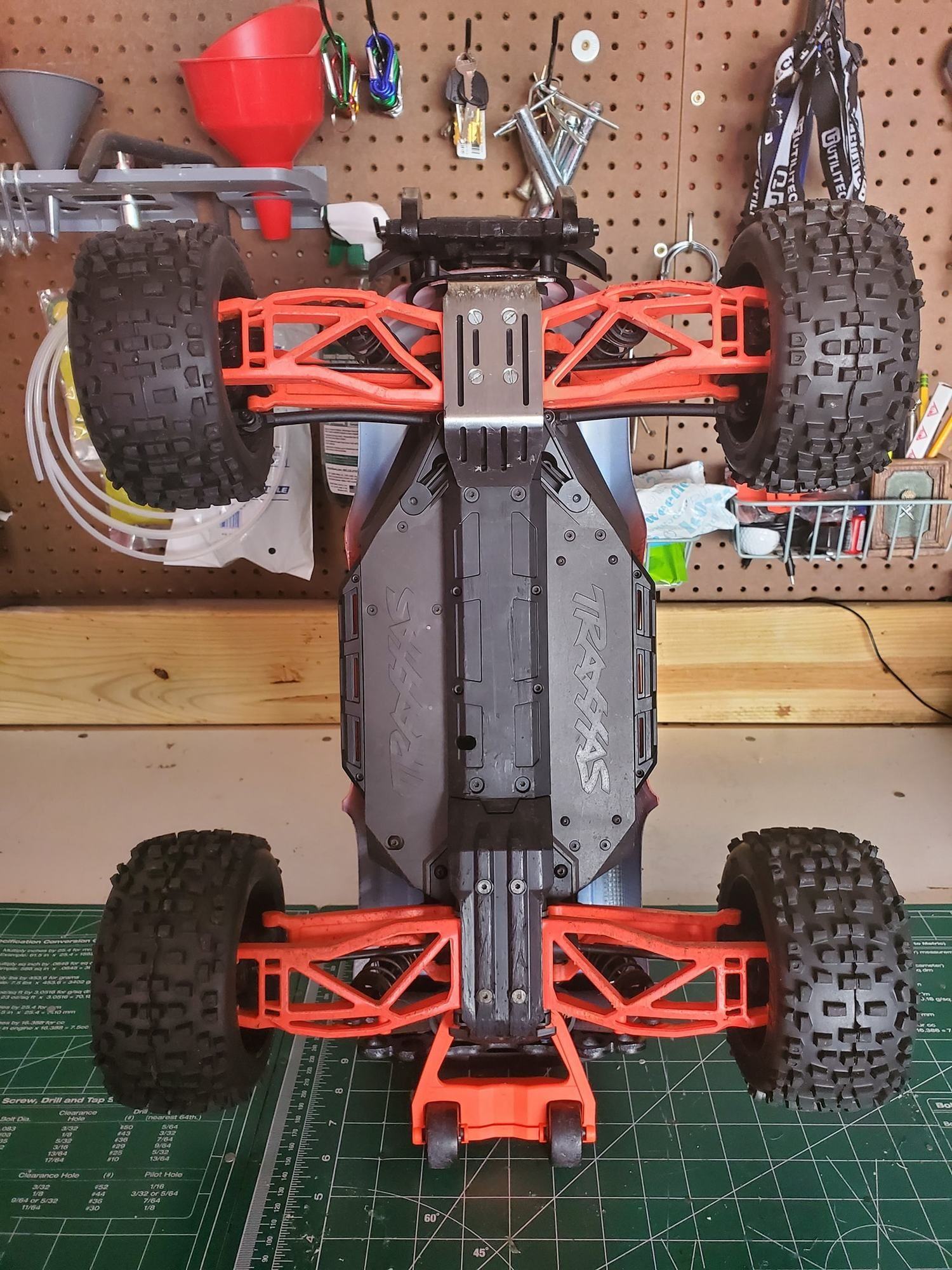 traxxas maxx assembly manual