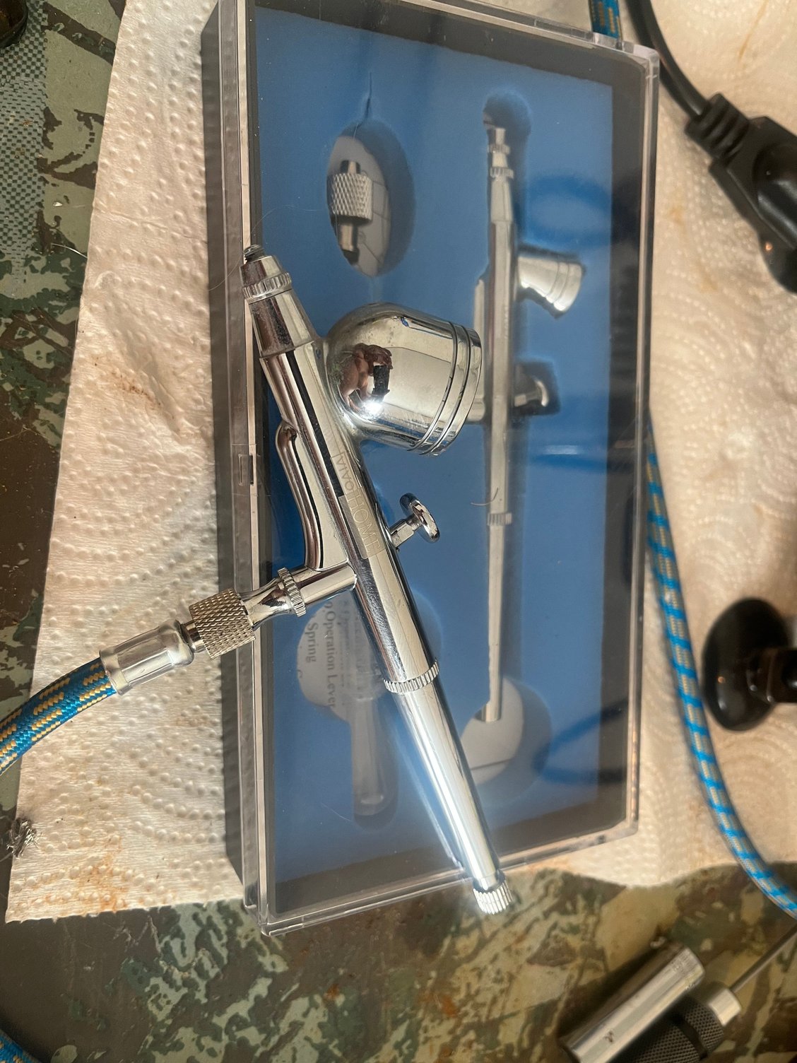 Airbrush compressor and proline paint complete airbrush set up R/C